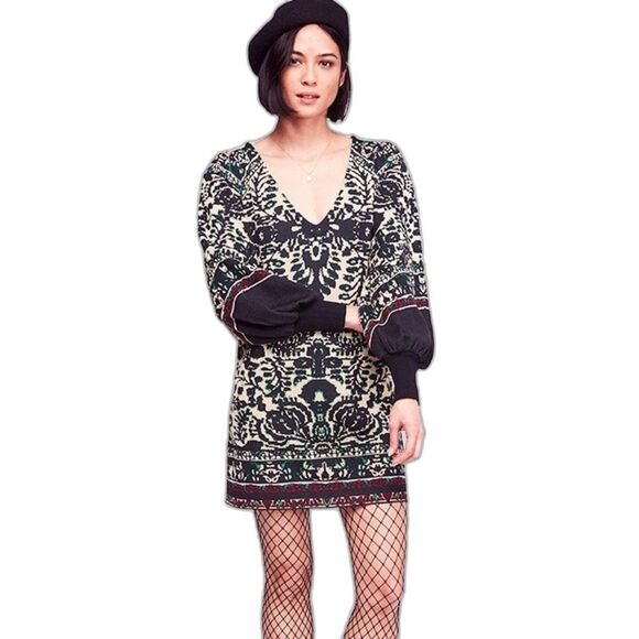 Free People Music and Lyrics Sweater Dress Women's Size Medium Mini V-Neck - Picture 13 of 14